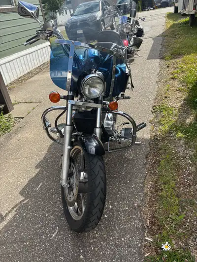 Model VT1100c, very good condition, well maintained, 36 000km, mustang seat with back rest, back sea...