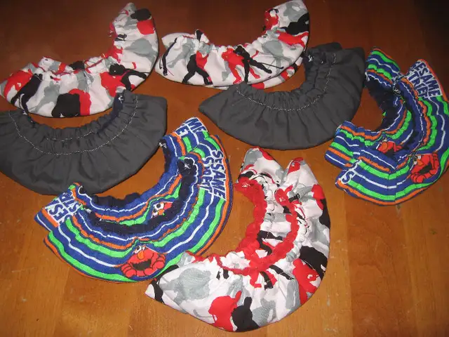 New Skate Blade Covers in Skates & Blades in Hamilton - Image 8