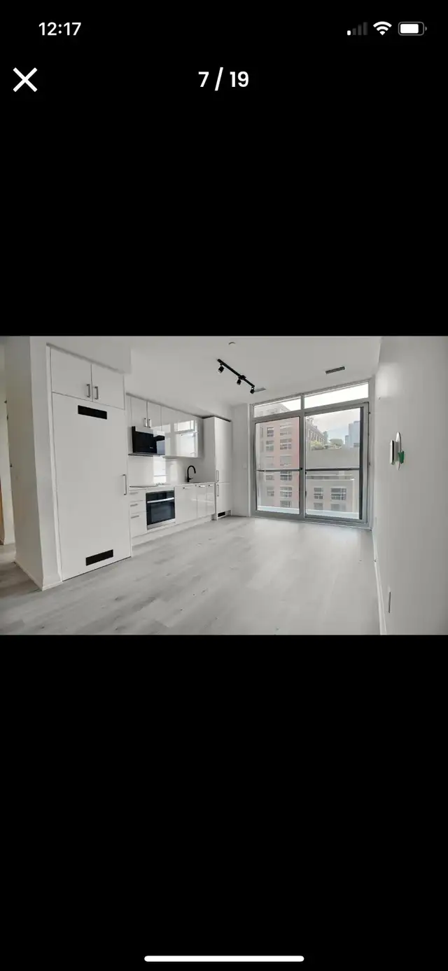  3 bedroom new condo downtown Toronto63654772102531121
