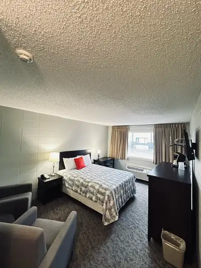 ✨ Newly Renovated Monthly Rooms Available for Winter – Smithers ✨ Looking for a comfortable place to...