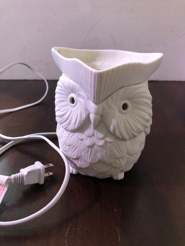 White OWL Scentsy Wax Warmer. Breast Cancer Fundraiser in Home Décor & Accents in Edmonton