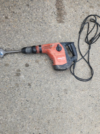 hilti te 50 corded hammer drill \chissell comes with 2 bits