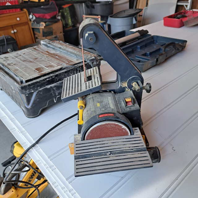 Mastercraft Belt/Disc sander in Power Tools in North Bay - Image 2