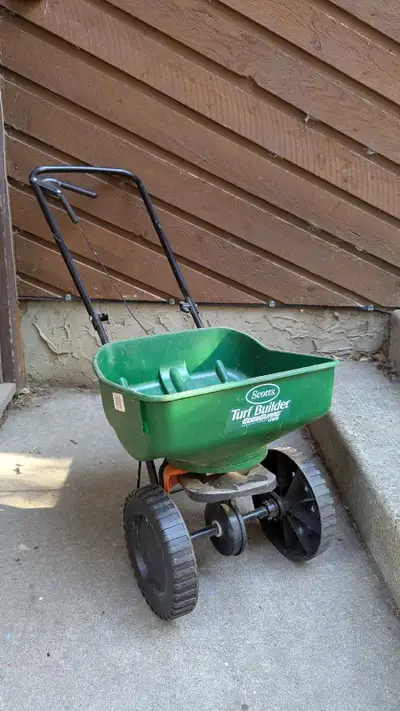 Works great, no issues. Pickup on the north end of Edmonton.