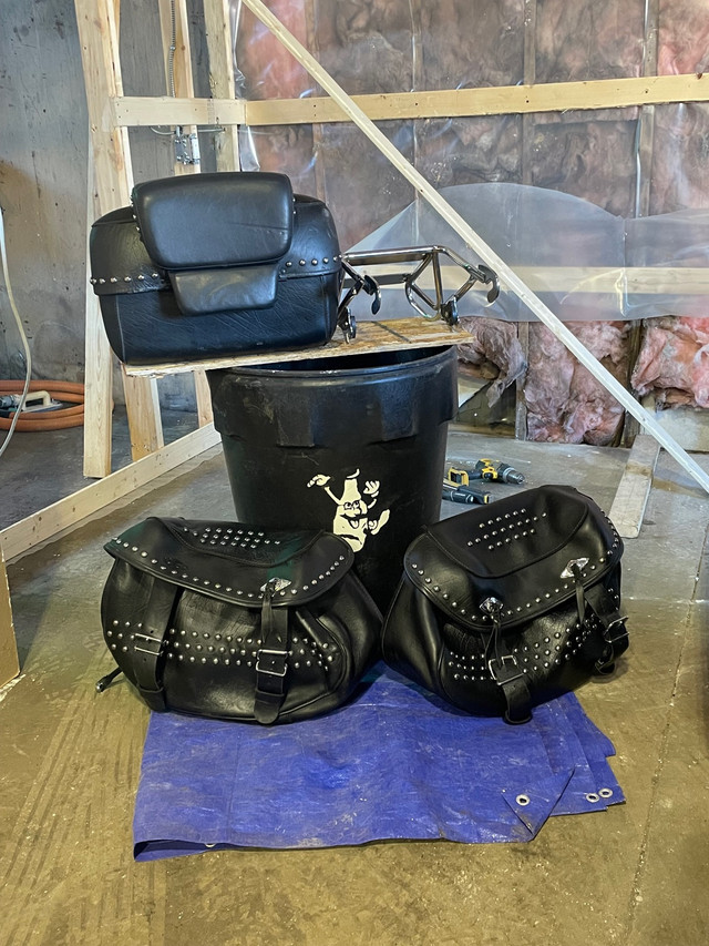 Harley saddle bags in Motorcycle Parts & Accessories in Sudbury