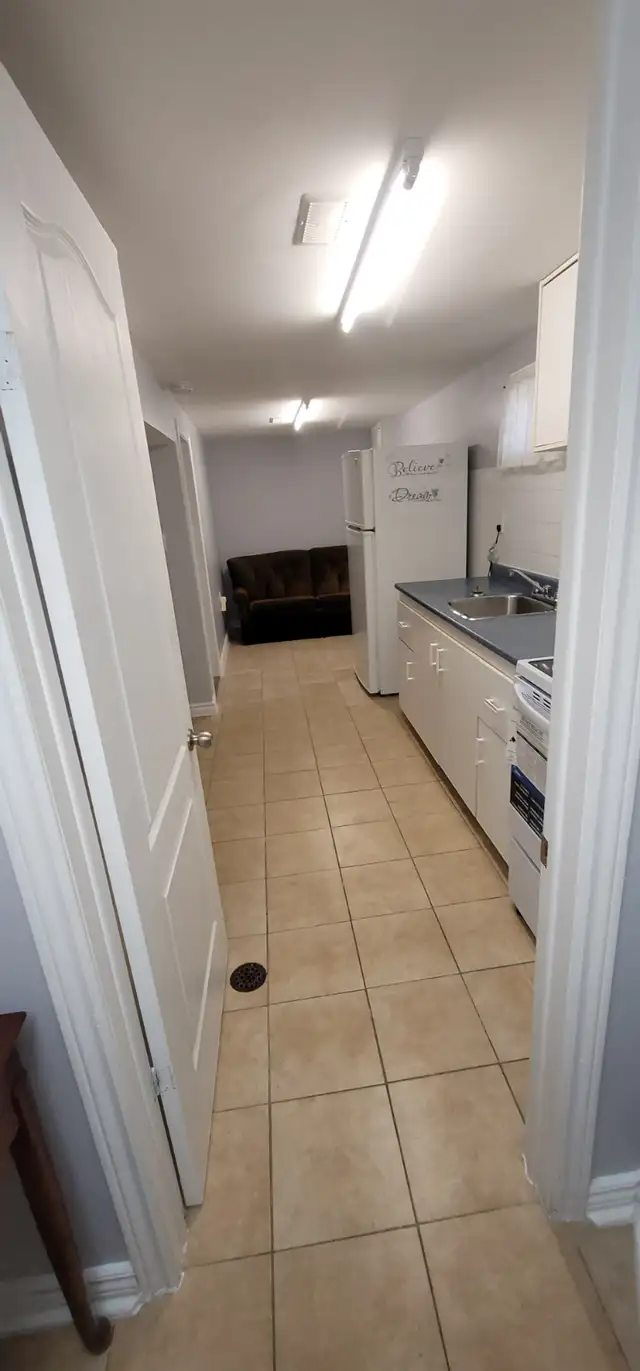Sep. Ent, private, 1-BDRM BSMNT Apt, Kennedy STN/GO in Long Term Rentals in City of Toronto - Image 2