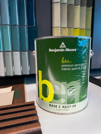 BENJAMIN MOORE Discontinued formula, BEN semi-gloss. Easy application, and perfect for the DIY'er, a...