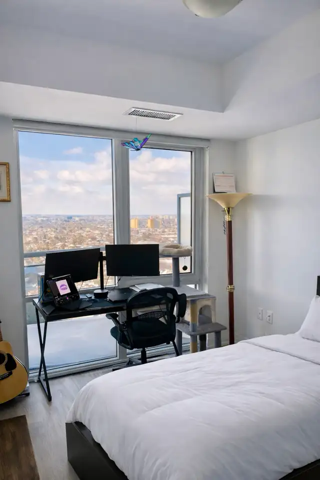 Private Room + Private Washroom | Women Only | Semi-Furnished |  in Room Rentals & Roommates in City of Toronto - Image 2