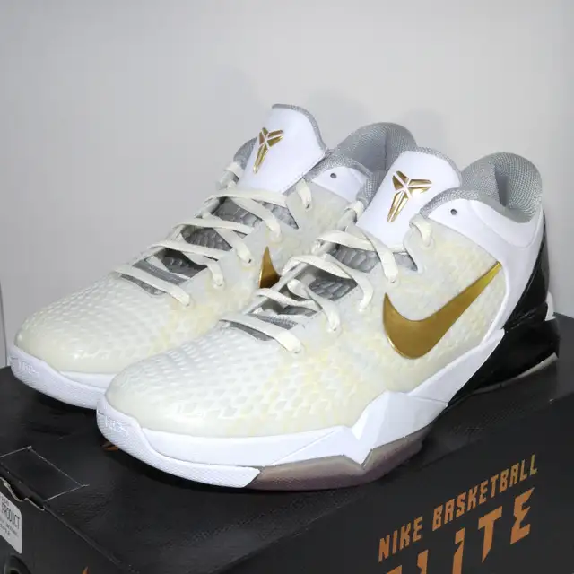 Nike Zoom Kobe VII 7 System Elite 2012 White Metallic Gold US 11 in Men's Shoes in City of Toronto - Image 2