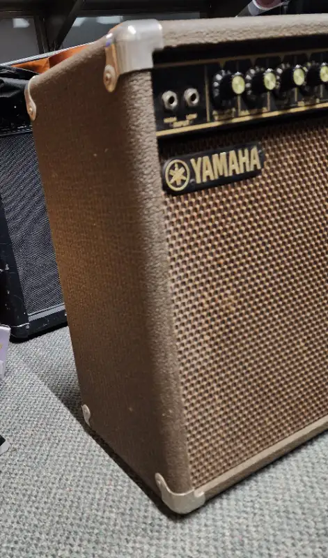 Yamaha JX30 2-Channel 40w Guitar Amplifier in Amps & Pedals in Windsor Region - Image 3