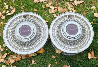 ⭕✅ Pickup location - Pipestone Alberta ✅⭕ $450 for both rims 1982-1990 Lincoln Continental Mark Seri...