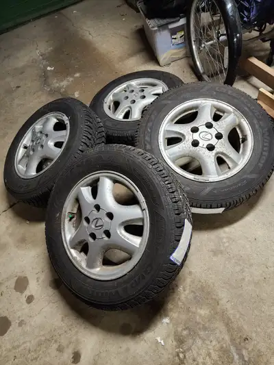 205 65 15 Good Year Utra Grip winter tires. Lightly used for one season, like brand new with full tr...
