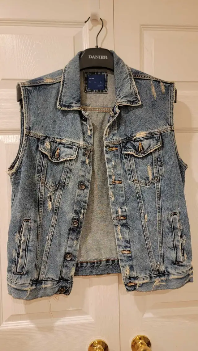 ZARA MENS JEAN JACKET VEST in Men's in Markham / York Region - Image 2