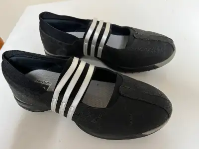 Souliers de golf pour femmes Adidas, View more