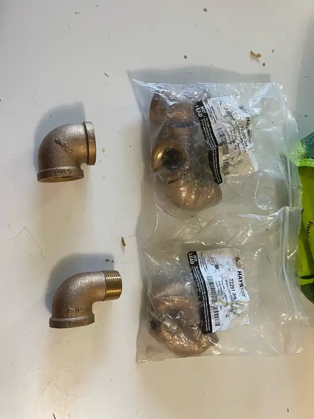 brass and copper fittings  in Other in Oakville / Halton Region - Image 2