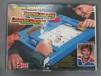 1978 Wayne Gretzky Rocket Hockey Game TOUTE LES PIÈCES ET LA BOI