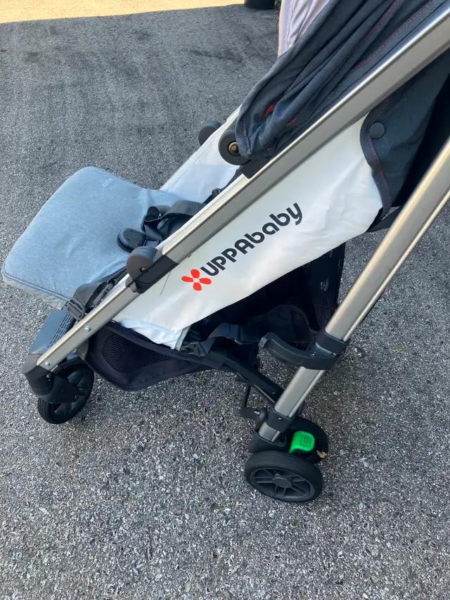 Uppa Baby G Luxe Stroller in Strollers, Carriers & Car Seats in Mississauga / Peel Region - Image 3