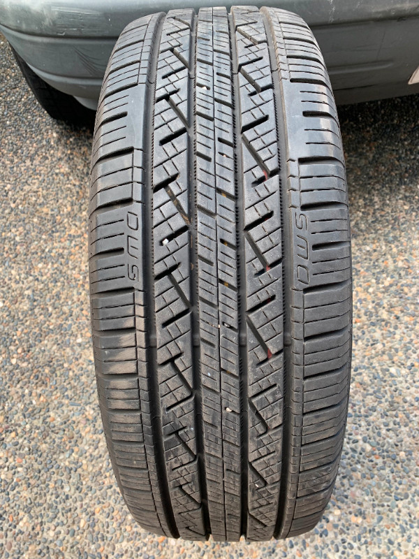 1 X single 225/55/19 Continental Cross contact LX25 w 80% tread in Tires & Rims in Delta/Surrey/Langley