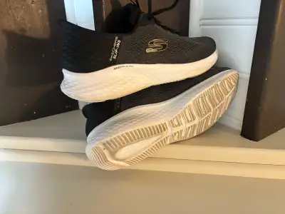 men’s sketchers slip ons size 12 EUC, View more