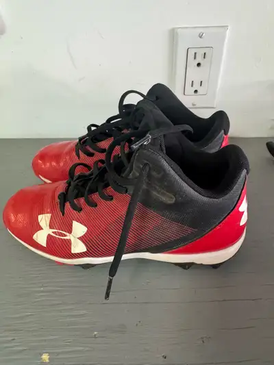Baseball cleats, kids sz 4.5Y, View more