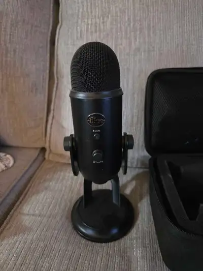 Blue Yeti mic with case and filter, View more