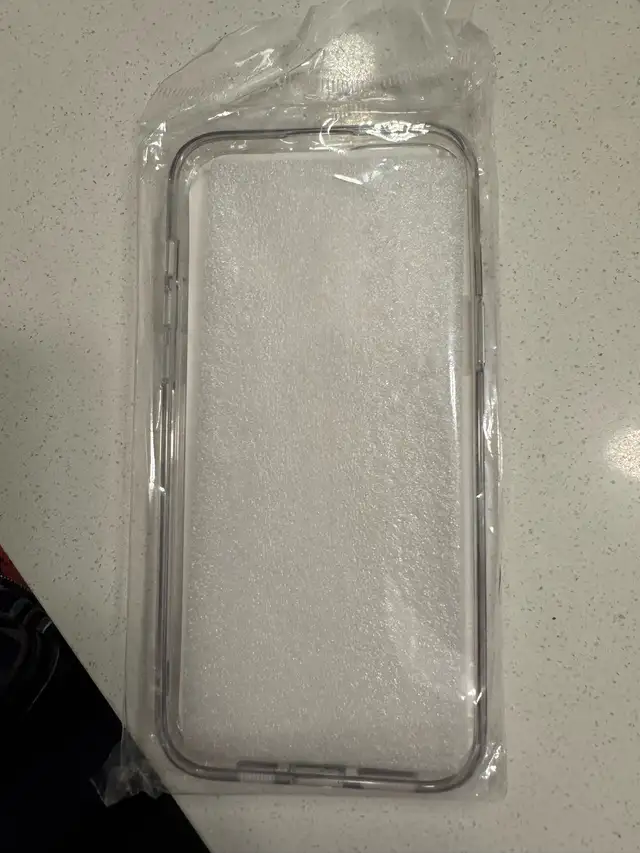 Brand new Iphone 14+/15+ case in Cell Phone Accessories in Vancouver - Image 7