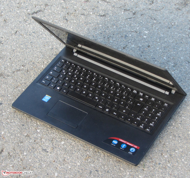 Lenovo 80QQ Laptop 15.6-inch Intel Core i3-5020U 2.2GHz 8GB RAM in Laptops in Mississauga / Peel Region