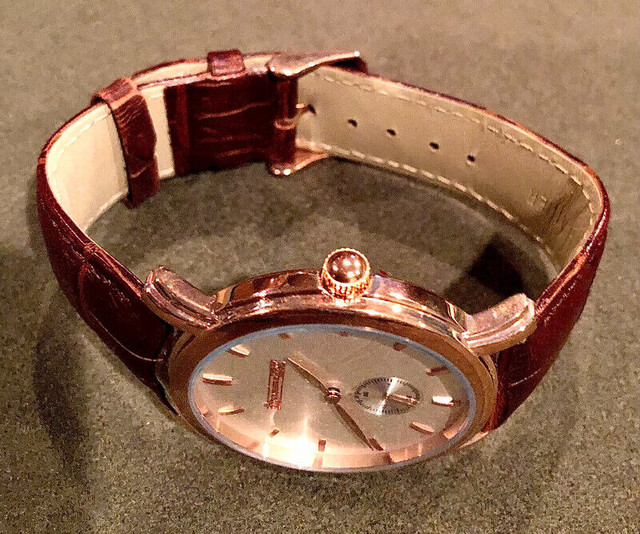 NEW-DESIGNER WRIST WATCH with Leather Band and Case NEW in Jewellery & Watches in Kitchener / Waterloo - Image 3
