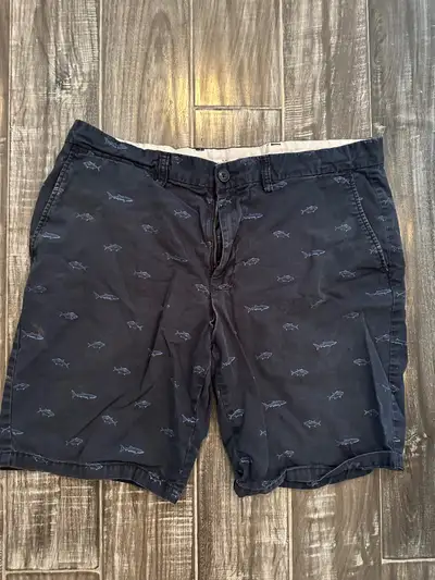 Men’s Old Navy Shorts Size 36, View more