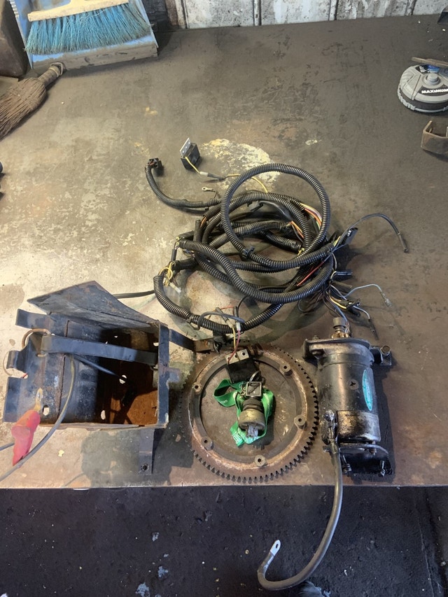 Parting Out 1996 Polaris Indy Trail Touring 500 Twin Fan EVO Snowmobiles Parts, Trailers