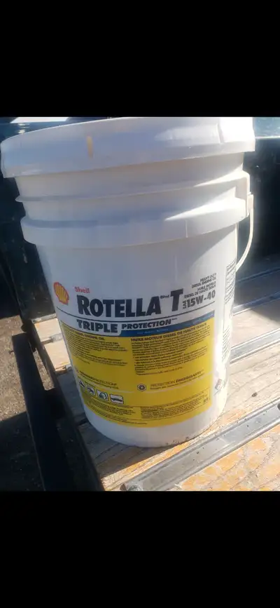 Rotella T 15W 40 Oil Heavy Duty Diesel Oil 5 Gallon Container - New