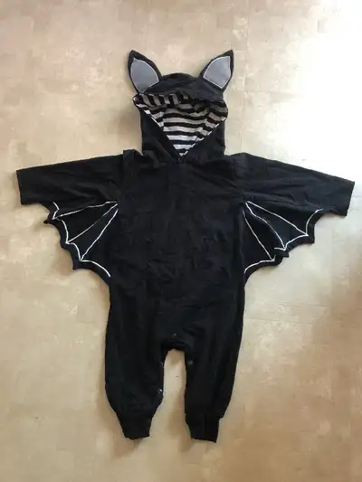 Transcona pick up near club regent casino. Cute bat suit with hood and ears. Tag says sz 90 which I...