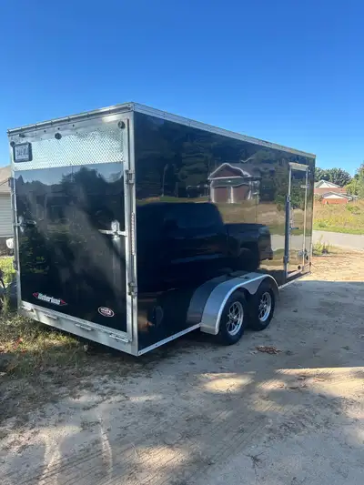 Great shape all aluminum trailer last a lifetime . 16’ plus 2’ v nose Electric brakes 7’ tall ceilin...