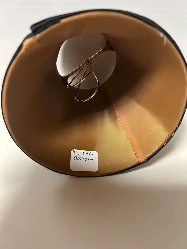 4 Clip-on Lamp Shades in Indoor Lighting & Fans in Sudbury - Image 6