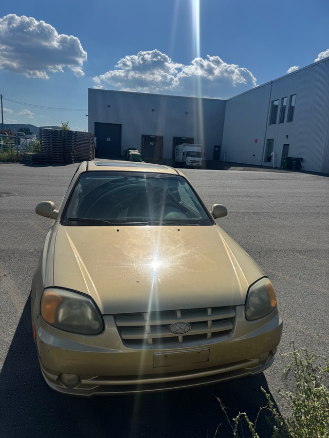 Hyundai accent 2005 dans Autos et camions  à Ville de Montréal