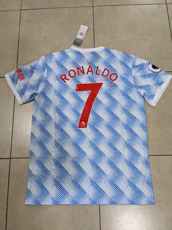 Manchester United Cristiano Ronaldo Soccer Jersey Away Kit 21/22 in Hobbies & Crafts in City of Toronto