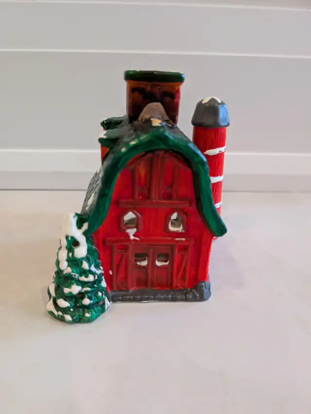Christmas Village Ceramic Red Barn Tealight lit in Holiday, Event & Seasonal in Markham / York Region - Image 2
