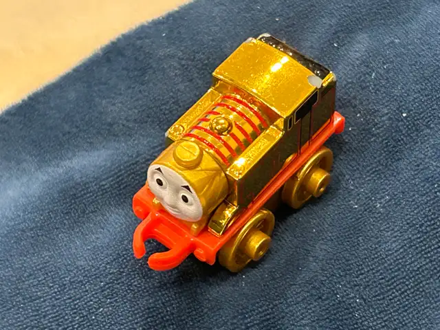 Thomas and Friends Minis - 34 plays case62854391297793123
