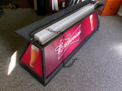 5 ft pool table or bar light , good working condition, see my other listings