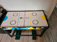 Table air hockey