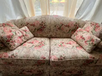 Floral Barrymore sofa, View more