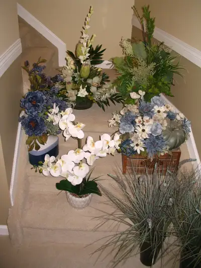 LARGE ARTIFICIAL PLANTS / FLORAL ARRANGEMENTS, View more