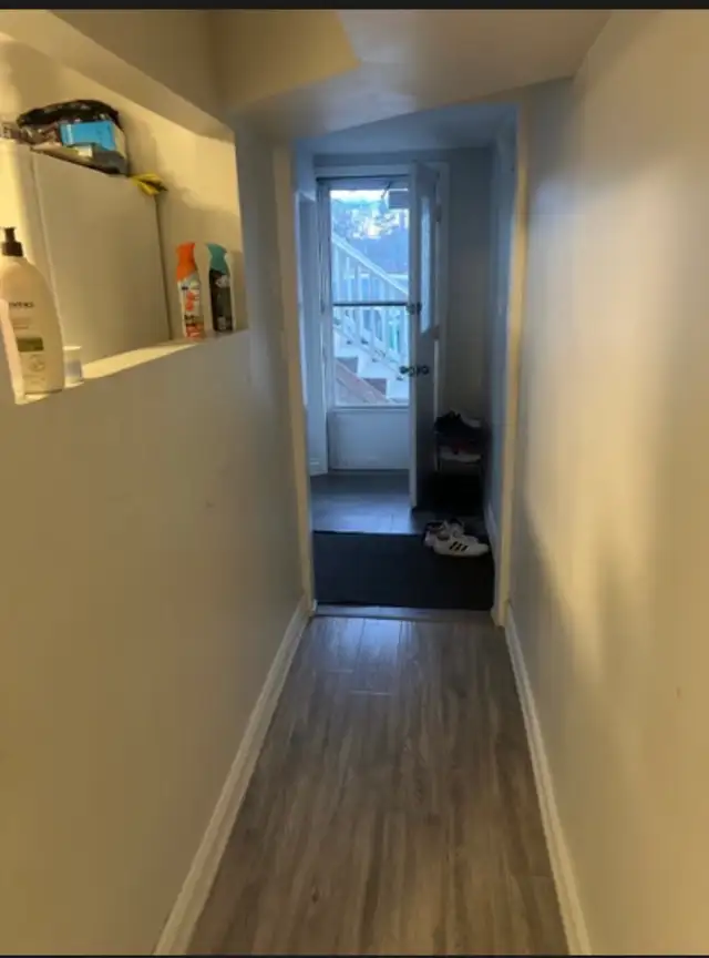 Room for Rent private / sharing for Boys in Long Term Rentals in Mississauga / Peel Region - Image 5