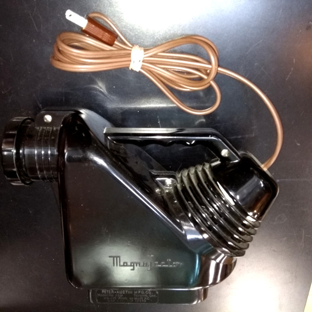 Vintage Magnajector Projector in Hobbies & Crafts in Hamilton - Image 3