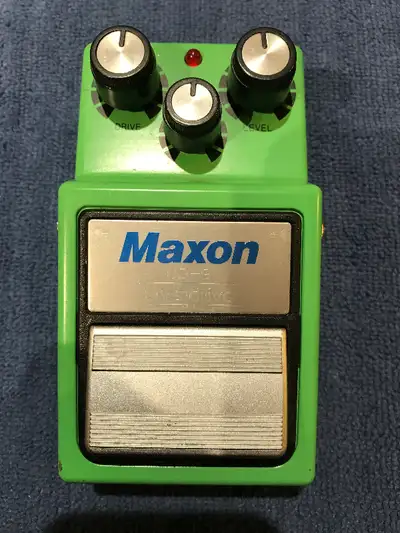 The Maxon OD-9 is a reissue, with the original OD-9 (TS-9) circuit. Has true bypass switching. A cla...