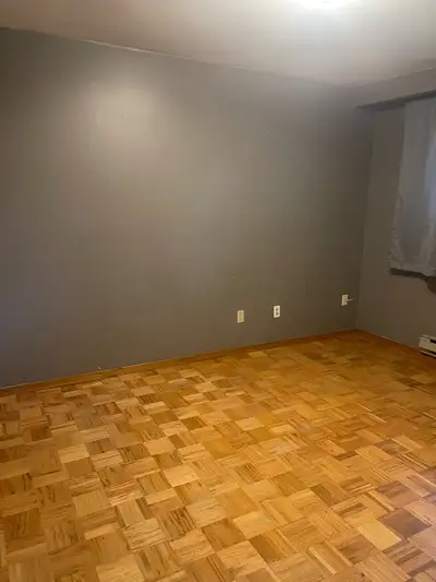 3 bedroom upper level for rent