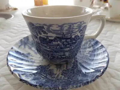 3 cups with saucers 1 Mikasa Bone China - Japan 1 Royal Albert Bone China - England - Yuletide 1 Rid...