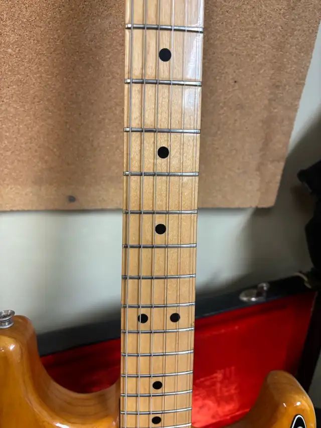 1976 Fender Stratocaster in Guitars in Trenton - Image 7