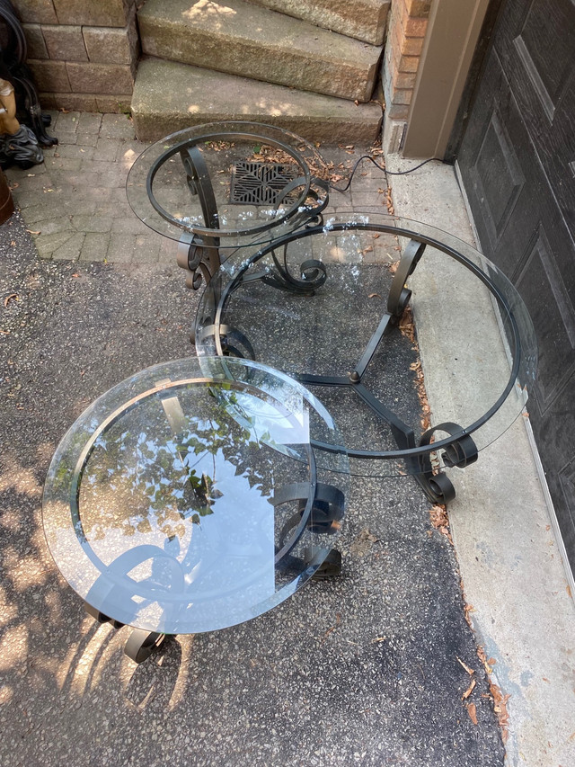 Solid Wrought Iron Metal Indoor / Outdoor Round Coffee Table Set in Other Tables in Barrie - Image 2