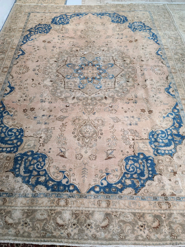 Persian rug Tabriz in Rugs, Carpets & Runners in Markham / York Region - Image 4